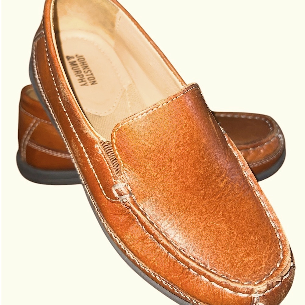 Johnston & Murphy Boys Genuine Leather Locklin Venetian Slip On Loafers Tan